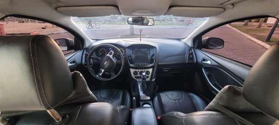 FORD-FOCUS-2013