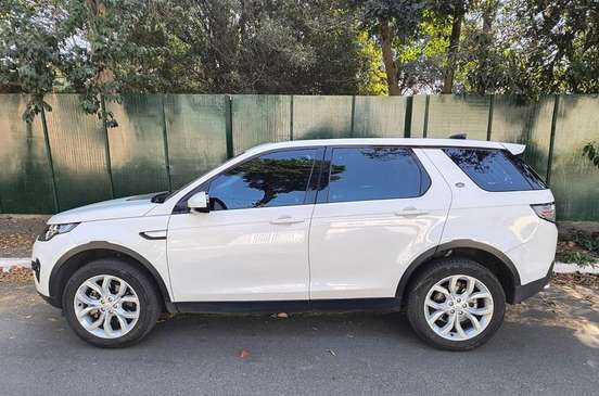 LAND ROVER-DISCOVERY SPORT-2017