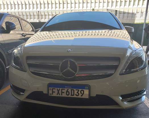MERCEDES-BENZ-B 200-2013