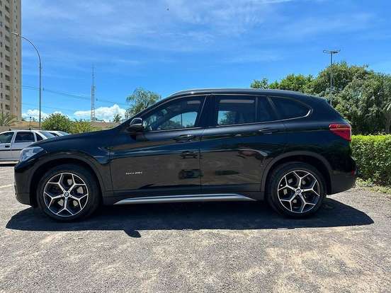 BMW-X1-2.0 16V TURBO ACTIVEFLEX SDRIVE20I 4P AUTOMÁTICO BMW-X1-2017