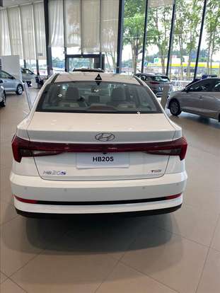 HYUNDAI-HB20S-2024