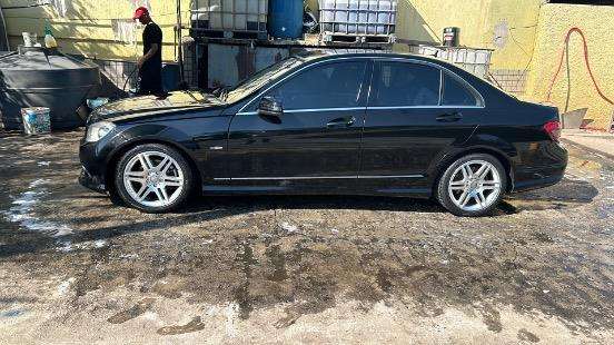 MERCEDES-BENZ-C 200-2010