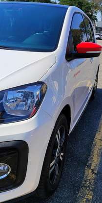 VOLKSWAGEN-UP-2018