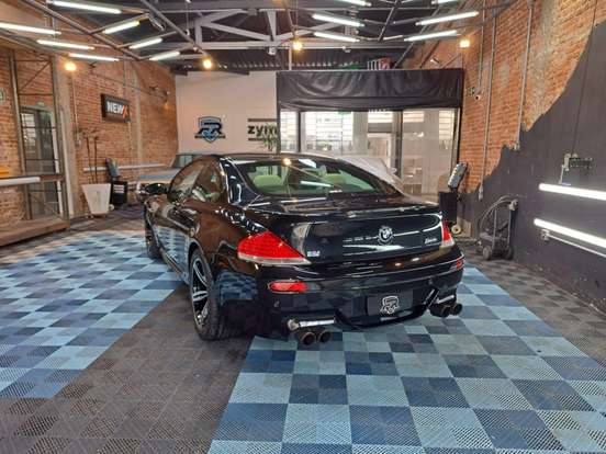 BMW-M6-2005
