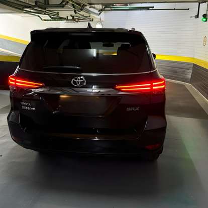TOYOTA-HILUX SW4-2016