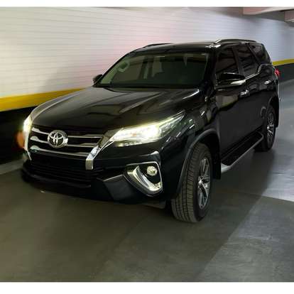 TOYOTA-HILUX SW4-2016
