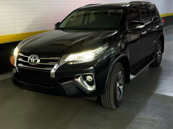 TOYOTA-HILUX SW4-2.8 SRX 4X4 16V TURBO INTERCOOLER DIESEL 4P AUTOMÁTICO TOYOTA-HILUX SW4-2016