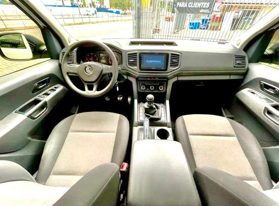 VOLKSWAGEN-AMAROK-2018