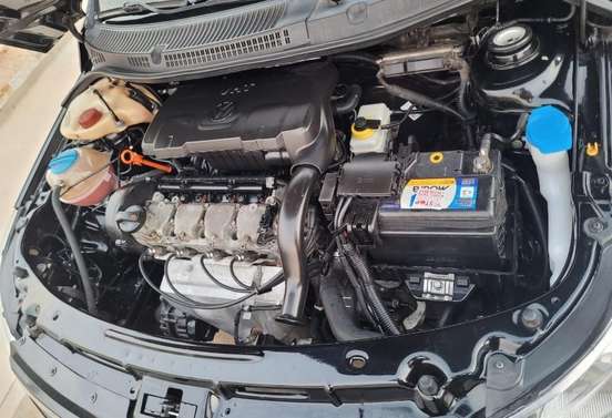 VOLKSWAGEN-GOL-2012