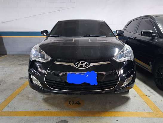 HYUNDAI-VELOSTER-2011