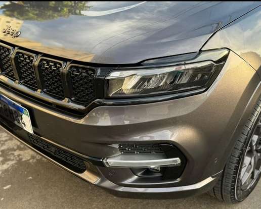 JEEP-COMMANDER-2021