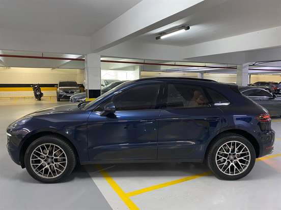 PORSCHE-MACAN-2017