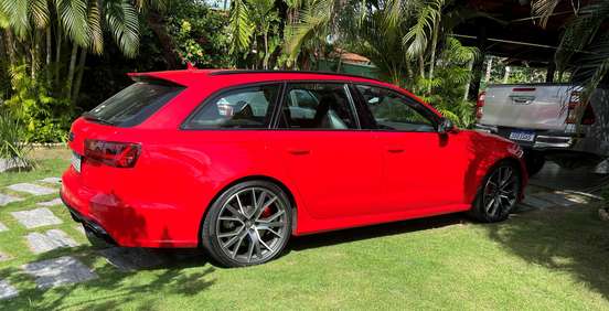 AUDI-RS6-2016