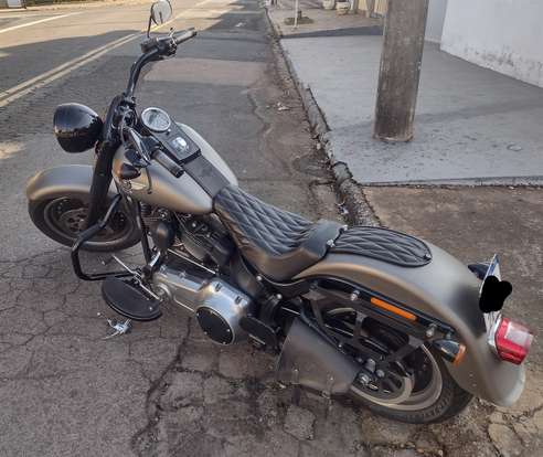 HARLEY-DAVIDSON-SOFTAIL FAT BOY-2015