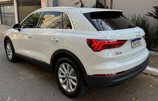 AUDI-Q3-2020