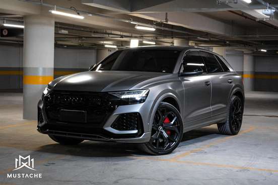 AUDI-RS Q8-2020