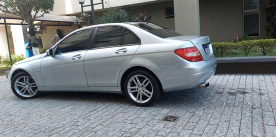 MERCEDES-BENZ-C 180-2011