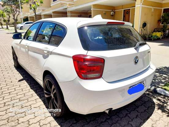 BMW-118i-1.6 FULL 16V TURBO GASOLINA 4P AUTOMÁTICO BMW-118i-2013