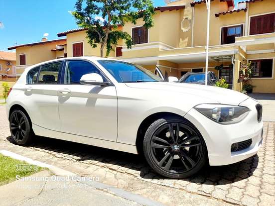 BMW-118i-2013