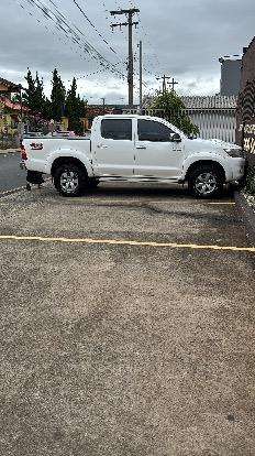 TOYOTA-HILUX-2014
