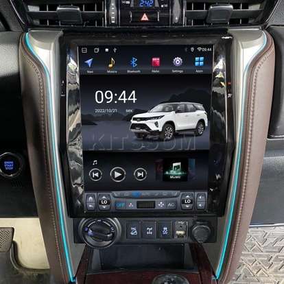 TOYOTA-HILUX SW4-2016