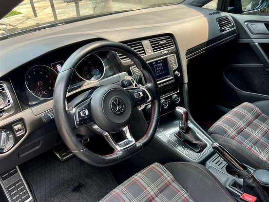 VOLKSWAGEN-GOLF-2.0 TSI GTI 16V TURBO GASOLINA 4P AUTOMÁTICO VOLKSWAGEN-GOLF-2017