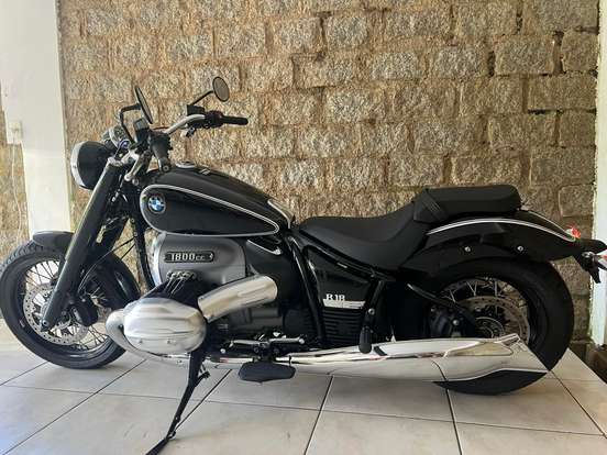 BMW-R 18-0