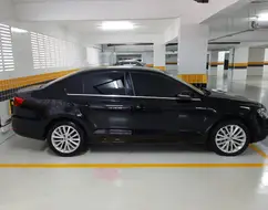 VOLKSWAGEN JETTA 2.0 TSI HIGHLINE 200CV GASOLINA 4P TIPTRONIC VOLKSWAGEN JETTA 2.0 TSI HIGHLINE 200CV GASOLINA 4P TIPTRONIC