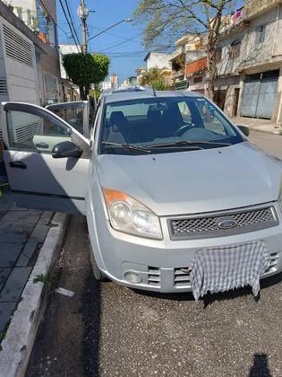 FORD FIESTA 1.0 MPI SEDAN 8V FLEX 4P MANUAL