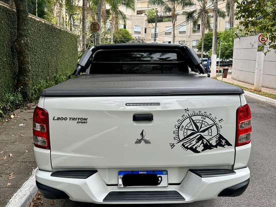 MITSUBISHI-L200 TRITON-2.4 16V TURBO DIESEL SPORT GLX CD 4P 4X4 MANUAL MITSUBISHI-L200 TRITON-2020