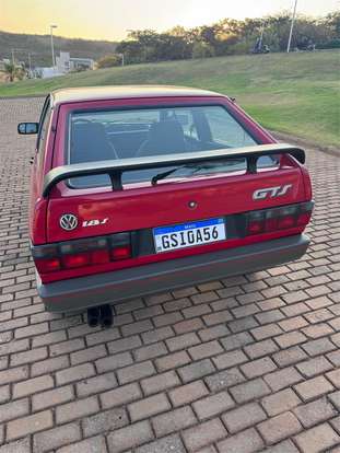 VOLKSWAGEN-GOL-1994