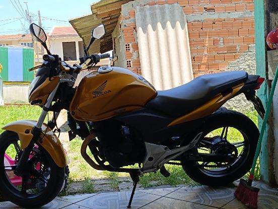 HONDA-CB 300R-2010