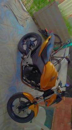 HONDA-CB 300R-2010