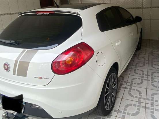 FIAT-BRAVO-1.8 SPORTING 16V FLEX 4P AUTOMATIZADO FIAT-BRAVO-2013