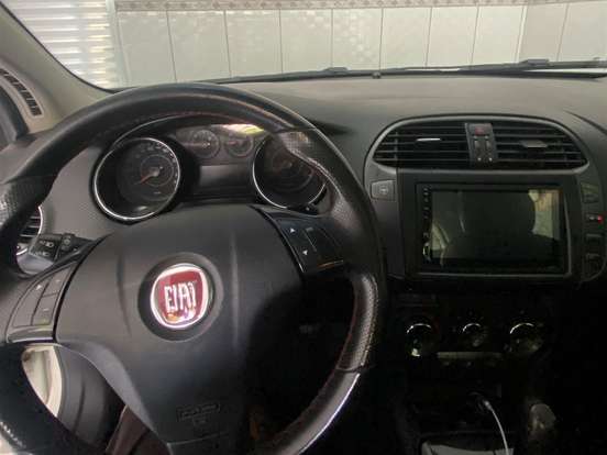 FIAT-BRAVO-1.8 SPORTING 16V FLEX 4P AUTOMATIZADO FIAT-BRAVO-2013