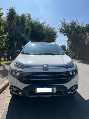 FIAT TORO 2.0 16V TURBO DIESEL VOLCANO 4WD AT9
