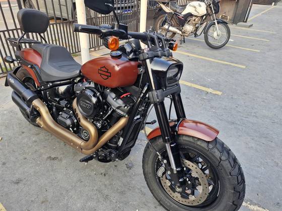 HARLEY-DAVIDSON SOFTAIL FAT BOB 107 