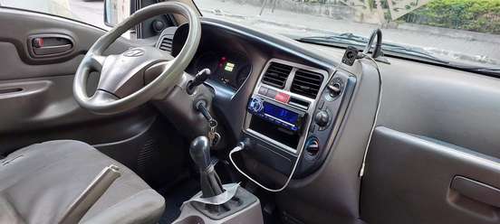 HYUNDAI-HR-2011