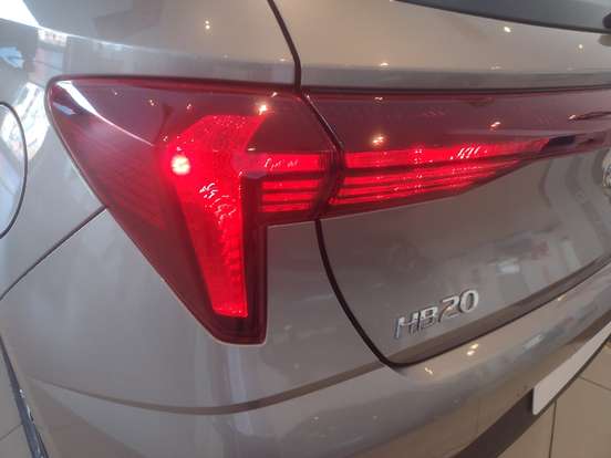HYUNDAI-HB20-1.0 12V FLEX LIMITED PLUS MANUAL HYUNDAI-HB20-2024