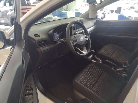 HYUNDAI-HB20-2024