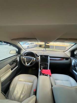 FORD-EDGE-2012