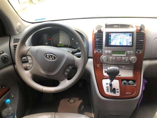 KIA-CARNIVAL-2007