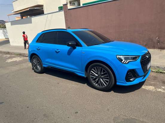 AUDI-Q3-2020