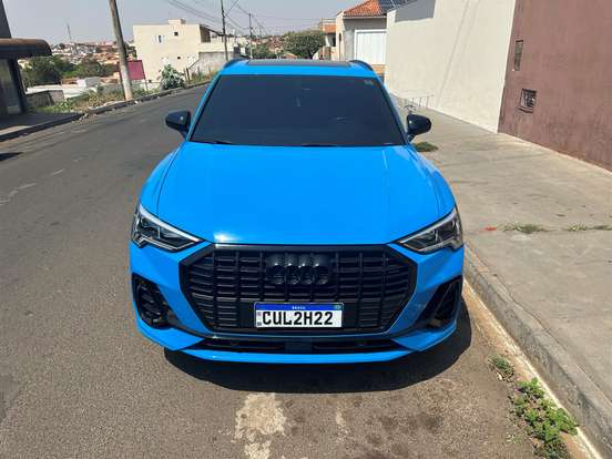 AUDI-Q3-2020