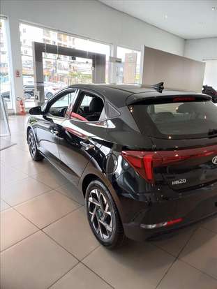 HYUNDAI-HB20-2024