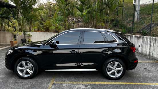 AUDI-Q5-2019