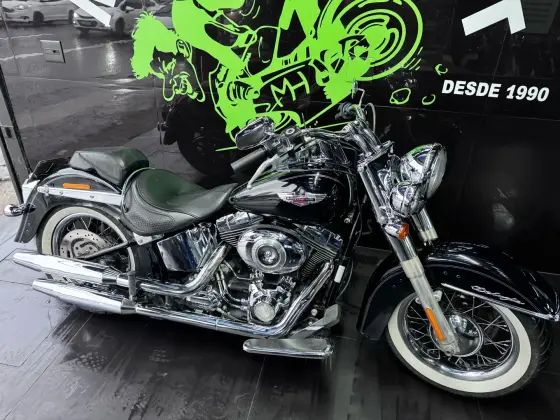 HARLEY-DAVIDSON SOFTAIL DELUXE 