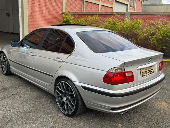 BMW-325i-2.5 SEDAN 24V GASOLINA 4P AUTOMÁTICO BMW-325i-2001