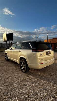 JEEP-COMMANDER-2021