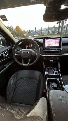 JEEP-COMMANDER-2021